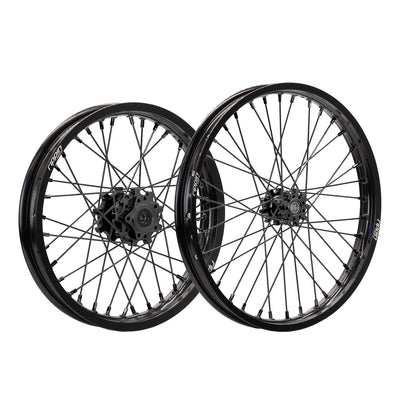 Blackline off-road wheelset in black